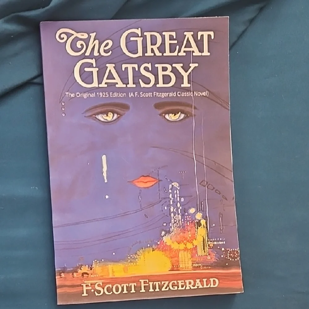 💚The Great Gatsby - Picture 1 of 3
